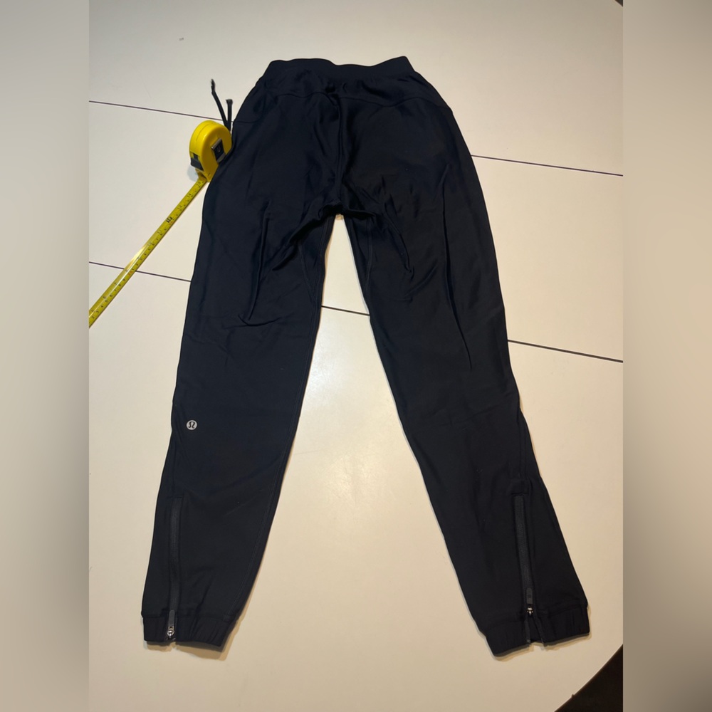 Lululemon Joggers Zip Bottoms Runner Pants Womens 0 Black Running Athletic EUC